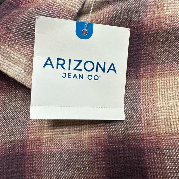 Arizona Men’s Purple Plaid Button Down Flannel Shirt NWT Size Medium - Picture 3 of 9